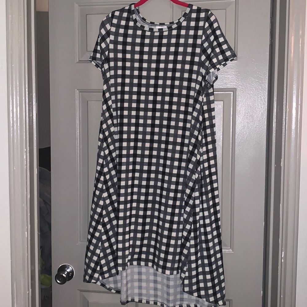 Lularoe Black and Cream plaid Carly!